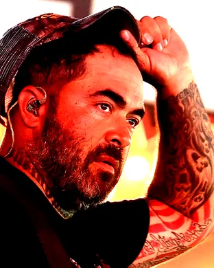 Aaron Lewis