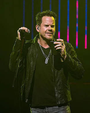 Gary Allan Pensacola